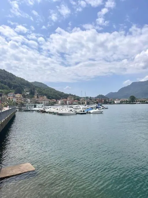 Casa Princi - Lago Ceresio 포르토 세레시오 0*,